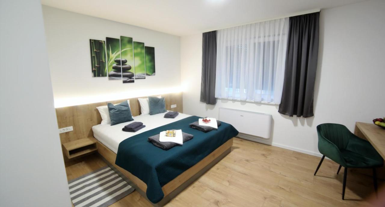 Rooms Slavonski Brod Eksteriør billede